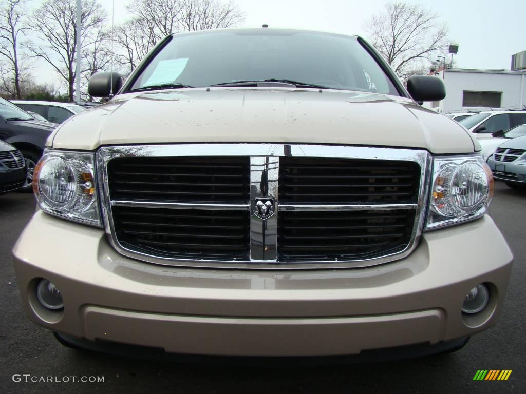 2009 Durango SLT - Light Sandstone Metallic / Khaki Two-Tone photo #2