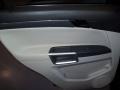Black Onyx - VUE XR V6 Photo No. 19