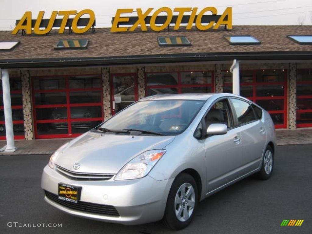 2005 Prius Hybrid - Millenium Silver Metallic / Gray/Burgundy photo #1