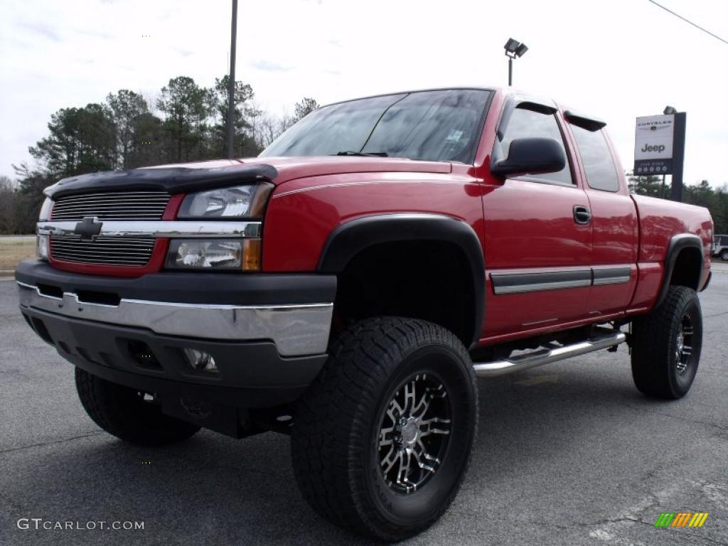 2005 Silverado 1500 Z71 Extended Cab 4x4 - Victory Red / Dark Charcoal photo #4