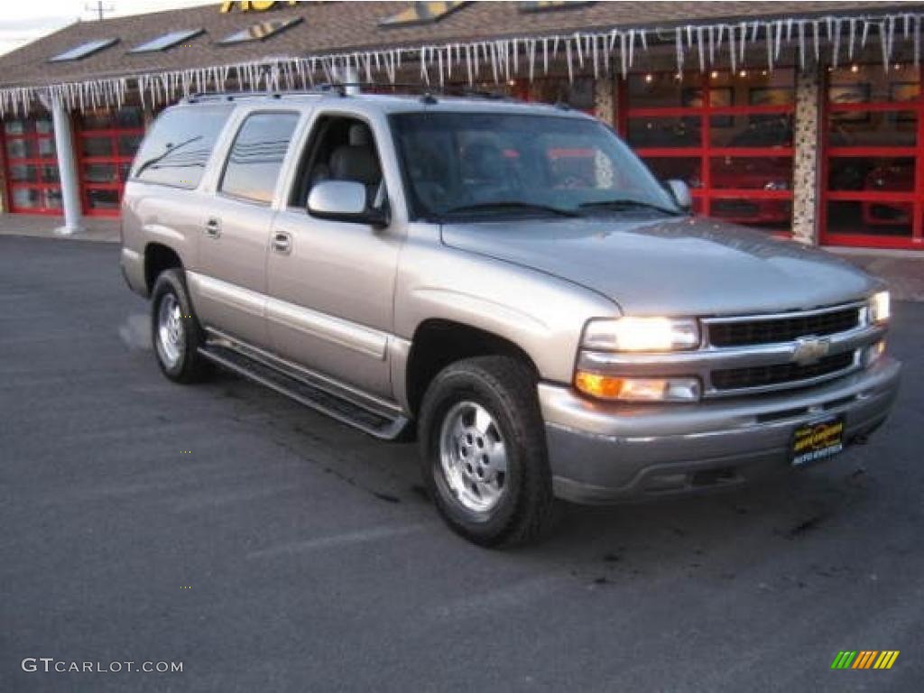 2003 Suburban 1500 LT 4x4 - Light Pewter Metallic / Gray/Dark Charcoal photo #3