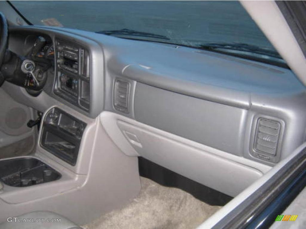 2003 Suburban 1500 LT 4x4 - Light Pewter Metallic / Gray/Dark Charcoal photo #6