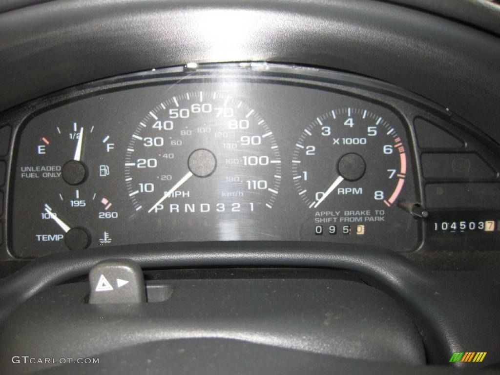 1996 Cavalier LS Convertible - Medium Bright Blue Metallic / Dark Gray photo #14