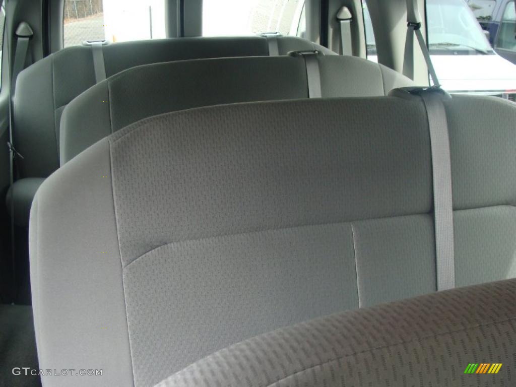2009 E Series Van E350 Super Duty XLT Extended Passenger - Oxford White / Medium Flint photo #22
