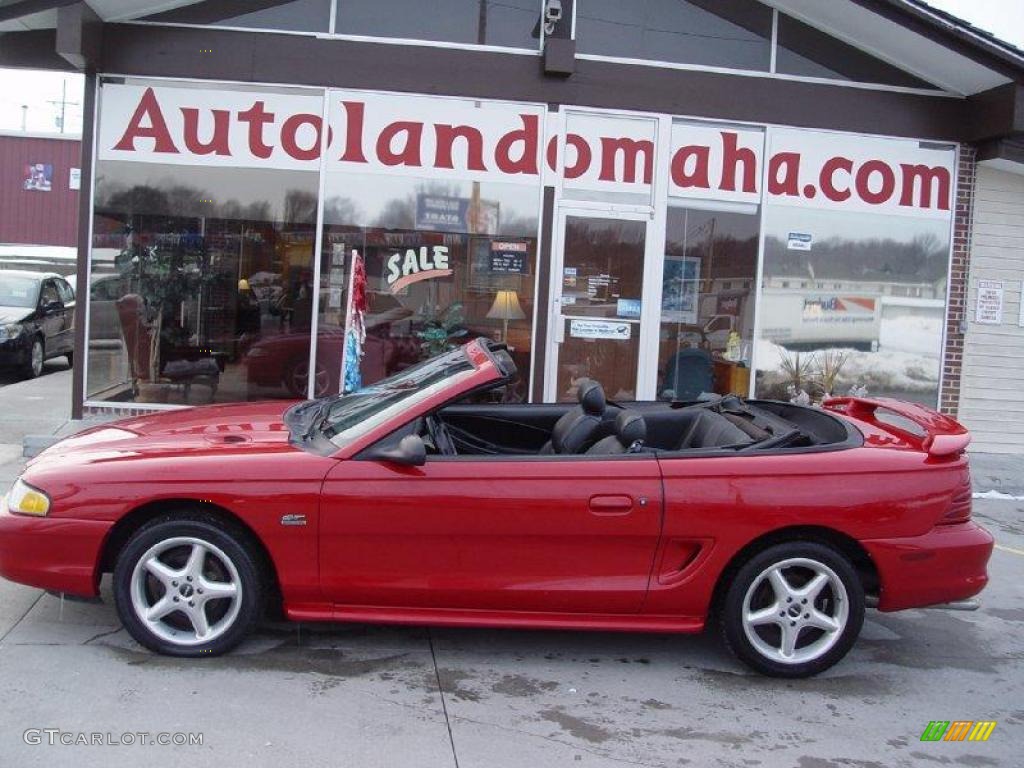 1995 Mustang GT Convertible - Rio Red / Black photo #1