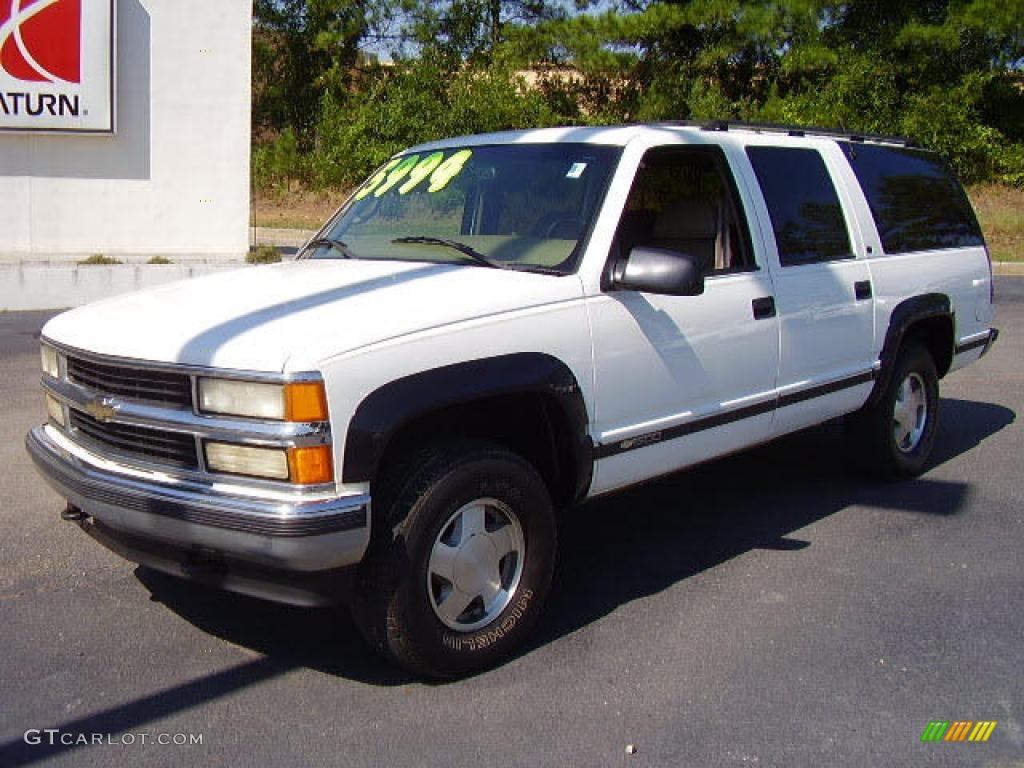 1999 Suburban K1500 LT 4x4 - Summit White / Neutral photo #2