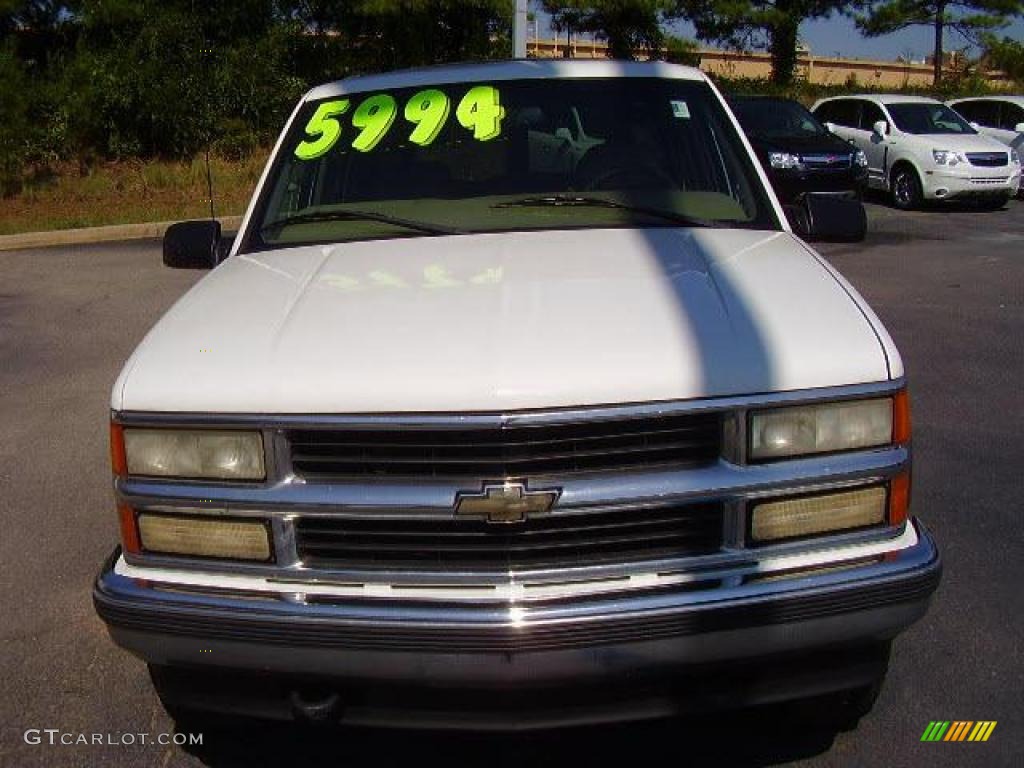 1999 Suburban K1500 LT 4x4 - Summit White / Neutral photo #3