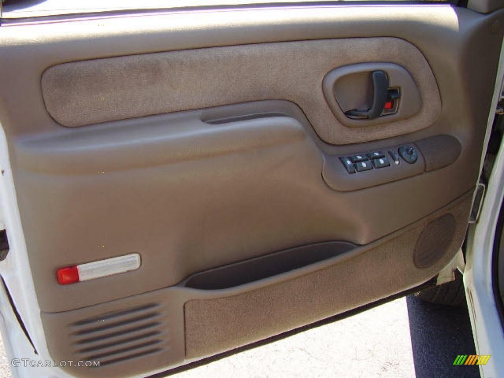 1999 Suburban K1500 LT 4x4 - Summit White / Neutral photo #20