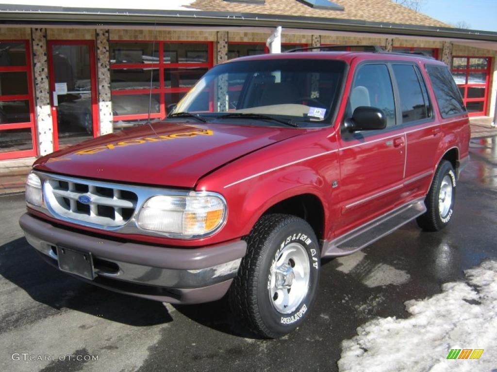 1997 Explorer XLT 4x4 - Toreador Red Metallic / Medium Parchment photo #1