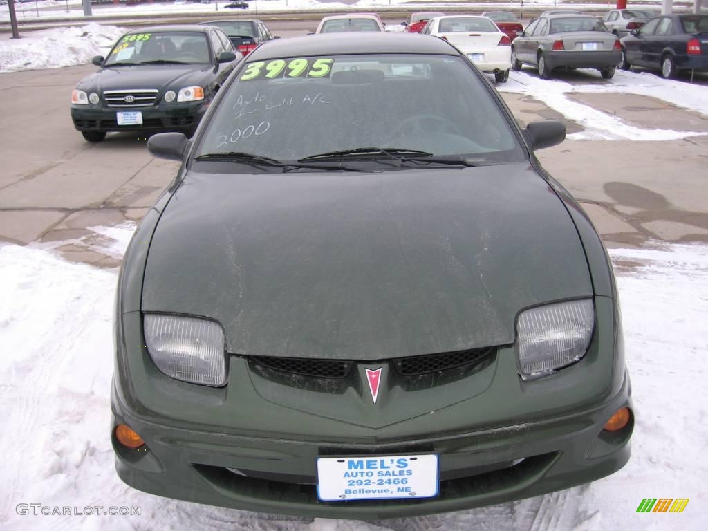 2000 Sunfire SE Sedan - Spruce Green Metallic / Graphite photo #3