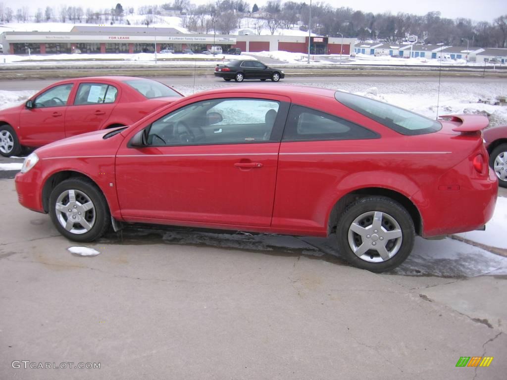 2007 Cobalt LS Coupe - Victory Red / Gray photo #1