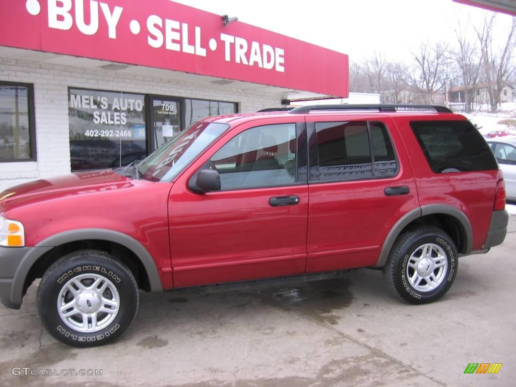 2002 Explorer XLS 4x4 - Toreador Red Metallic / Graphite photo #1