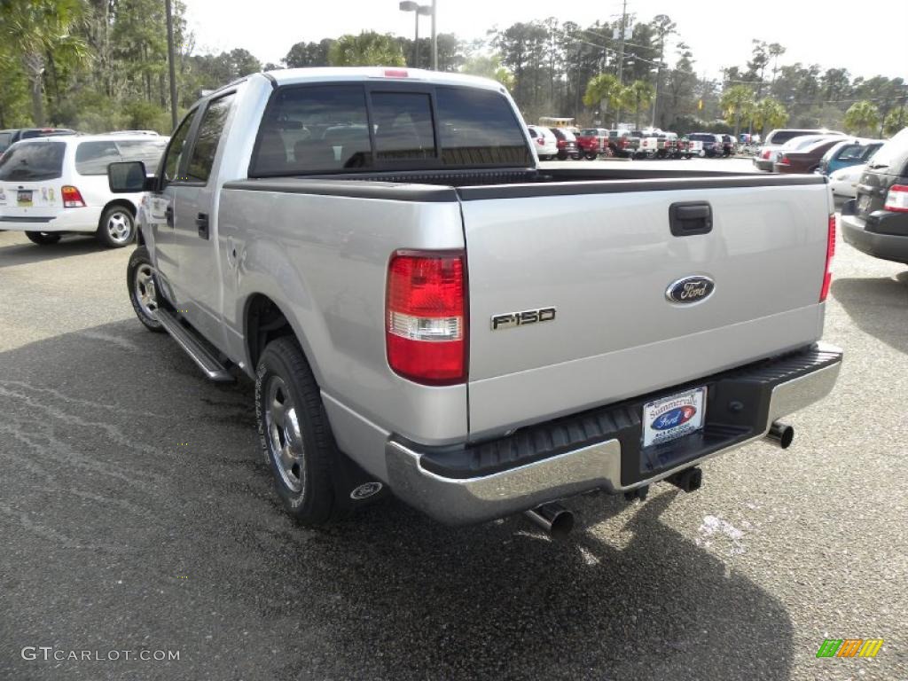 2006 F150 XLT SuperCrew - Silver Metallic / Medium/Dark Flint photo #16