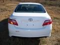 Super White - Camry SE Photo No. 7