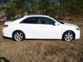Super White - Camry SE Photo No. 11