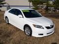 Super White - Camry SE Photo No. 12