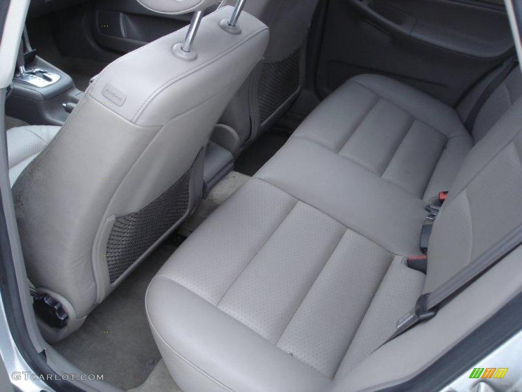 2001 A4 1.8T quattro Sedan - Light Silver Metallic / Opal Grey photo #9