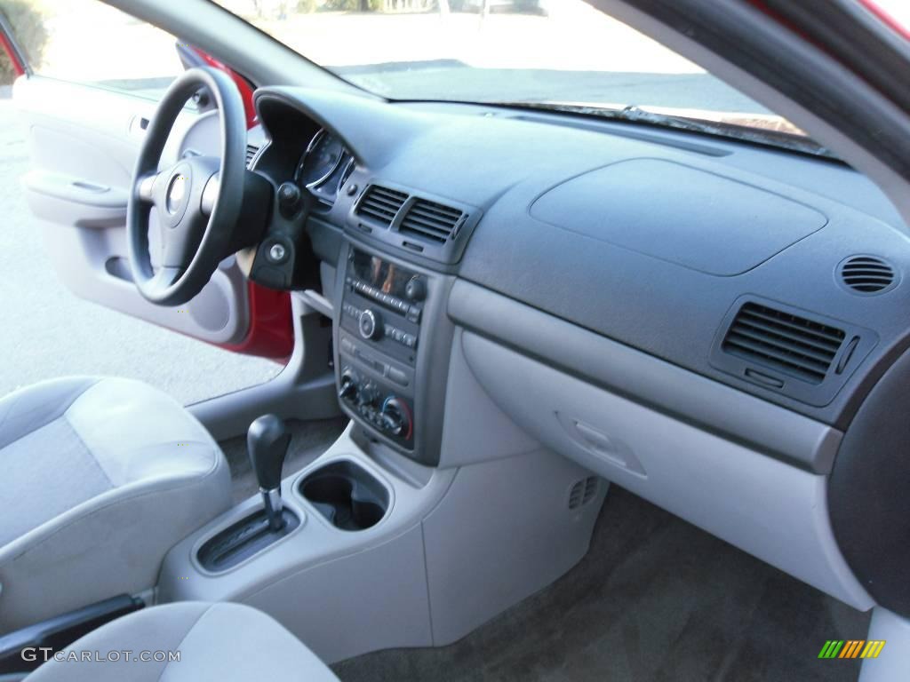 2008 Cobalt LS Sedan - Victory Red / Gray photo #15