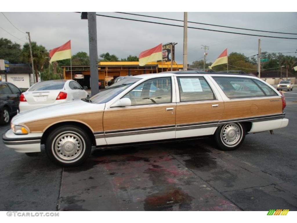 1996 Roadmaster Estate Wagon - Bright White / Beige photo #3