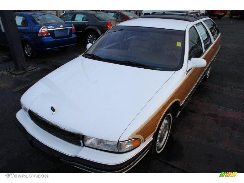 1996 Roadmaster Estate Wagon - Bright White / Beige photo #7