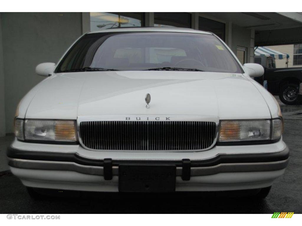 1996 Roadmaster Estate Wagon - Bright White / Beige photo #9