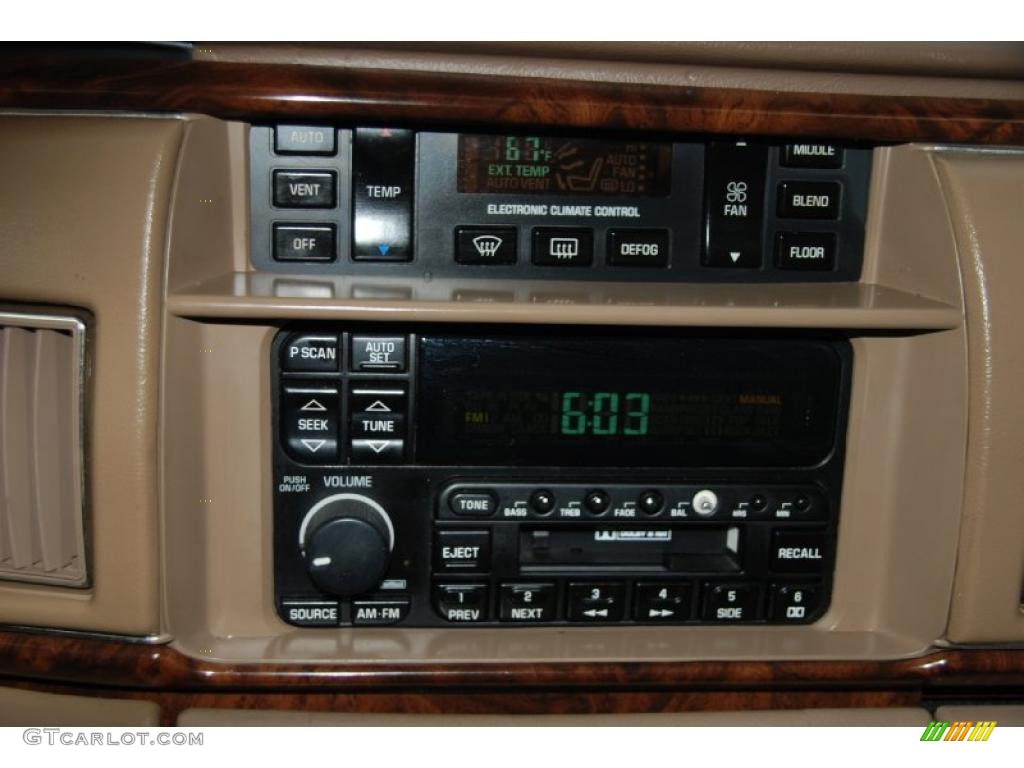 1996 Roadmaster Estate Wagon - Bright White / Beige photo #14