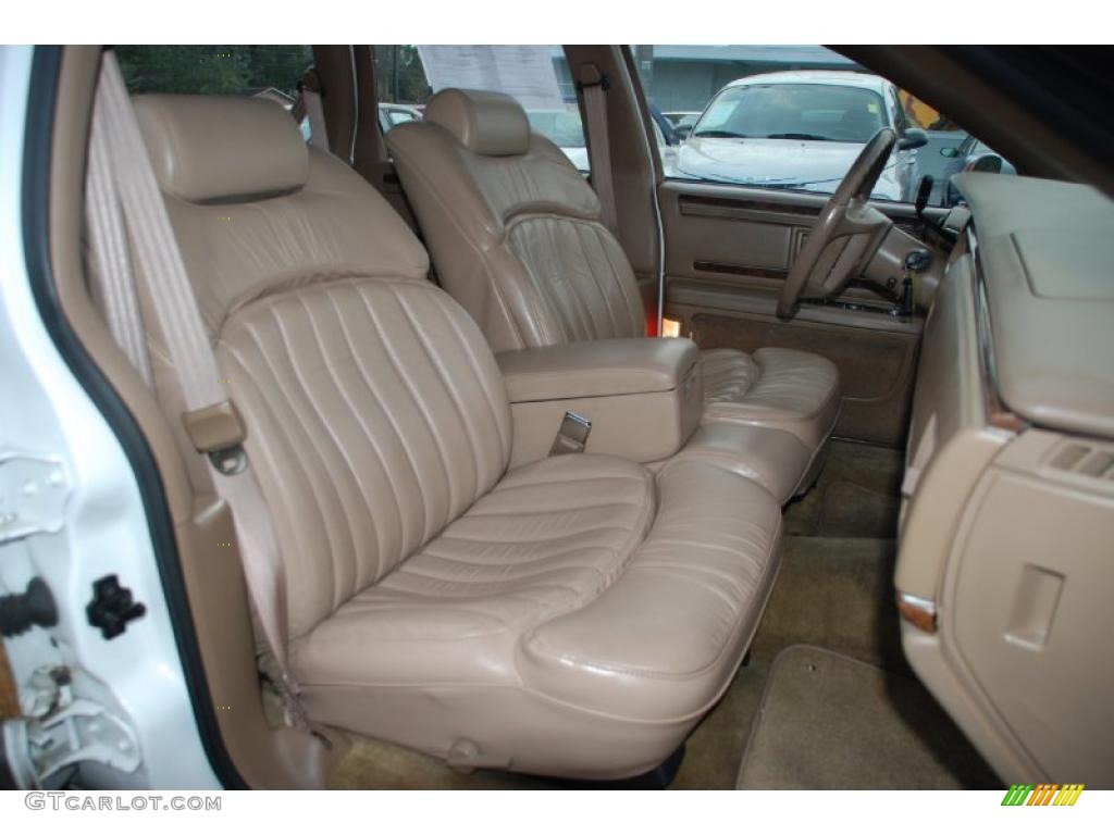 1996 Roadmaster Estate Wagon - Bright White / Beige photo #17