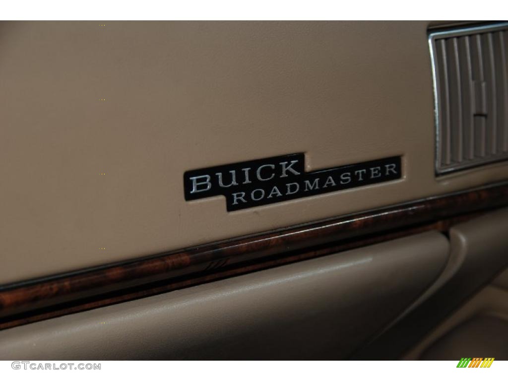 1996 Roadmaster Estate Wagon - Bright White / Beige photo #28