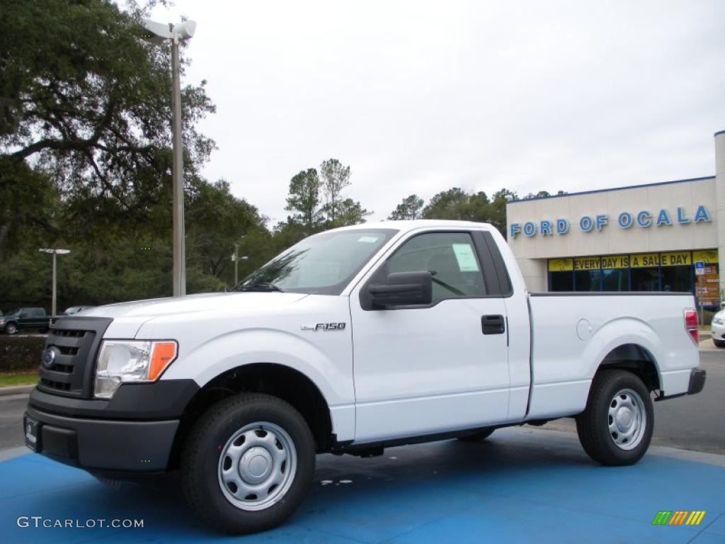 Oxford White Ford F150