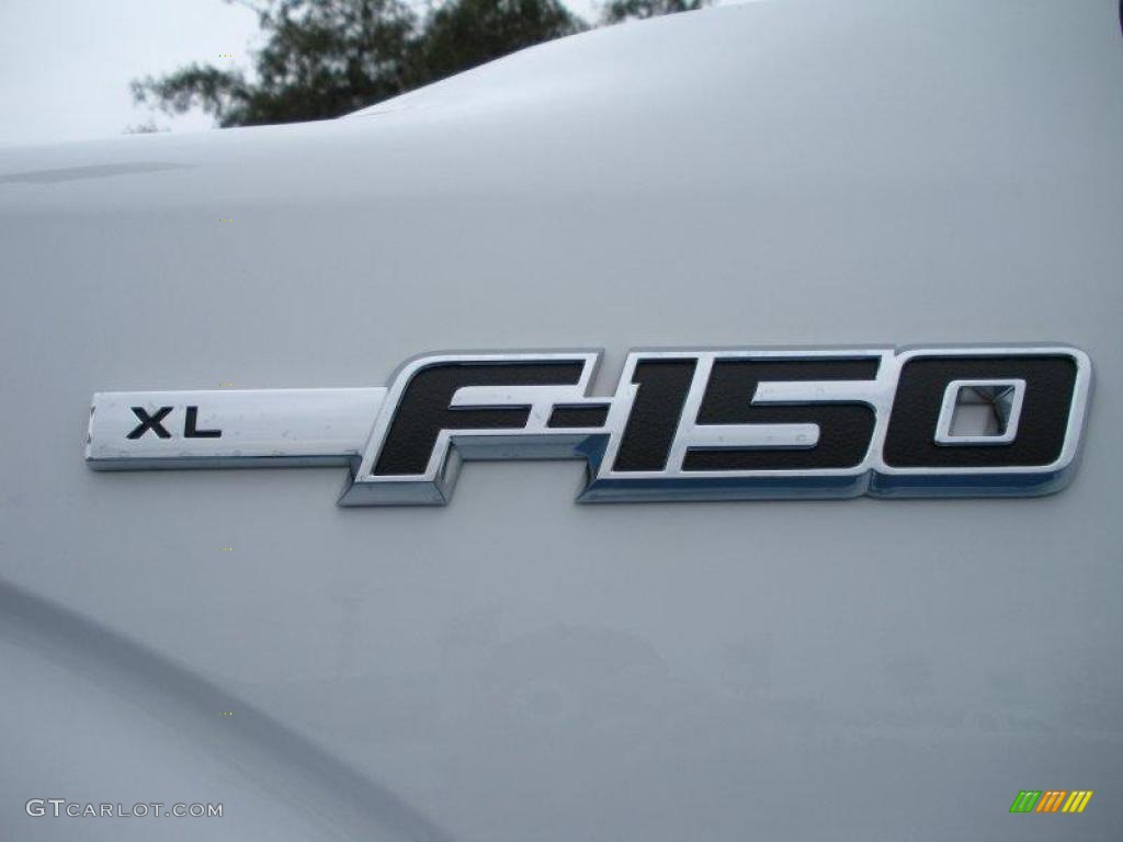 2010 F150 XL Regular Cab - Oxford White / Medium Stone photo #4