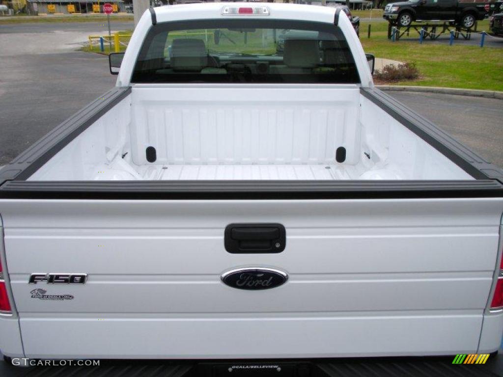 2010 F150 XL Regular Cab - Oxford White / Medium Stone photo #9