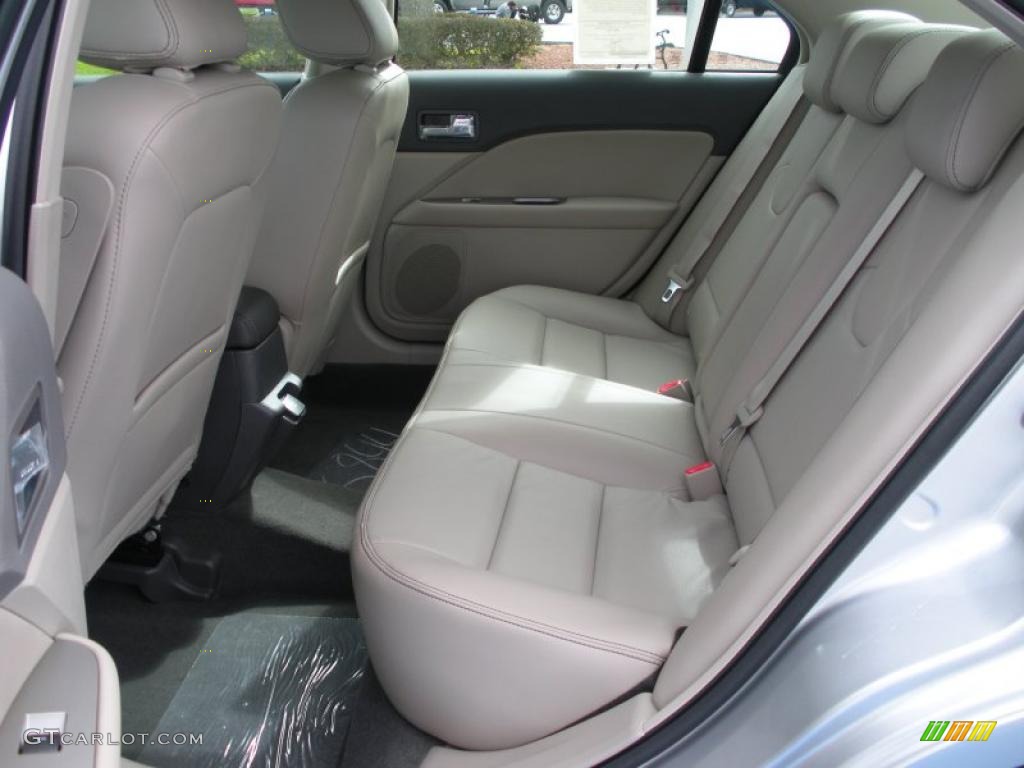 2010 Fusion Hybrid - Brilliant Silver Metallic / Camel photo #6