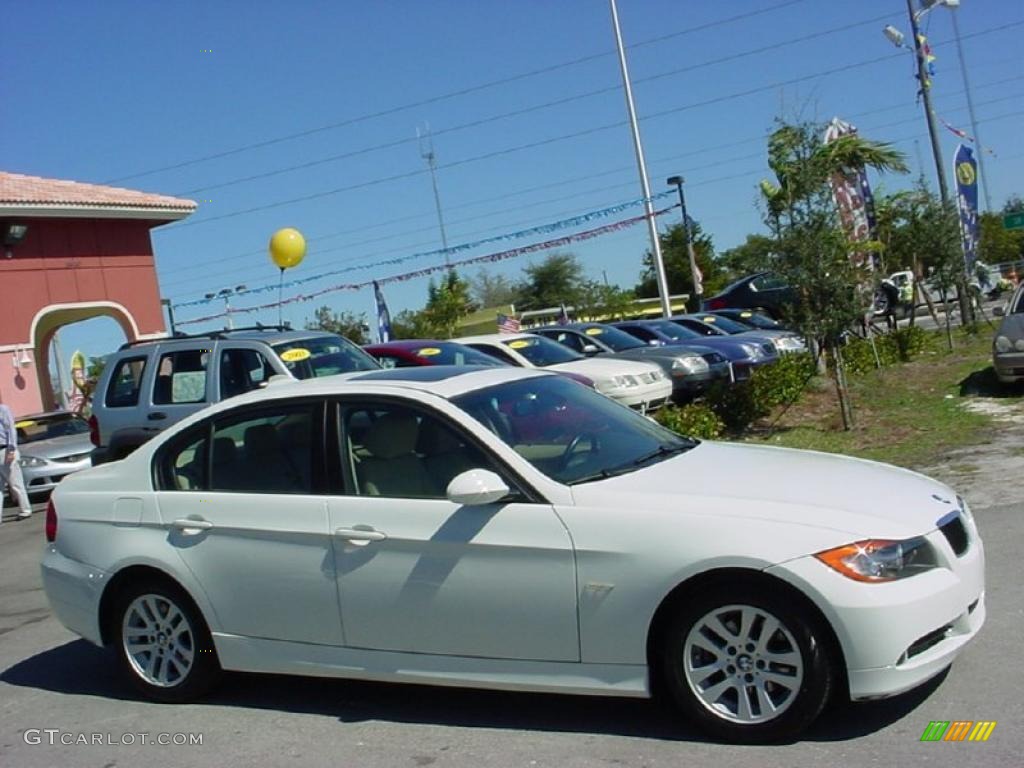 2007 3 Series 328i Sedan - Alpine White / Beige photo #2