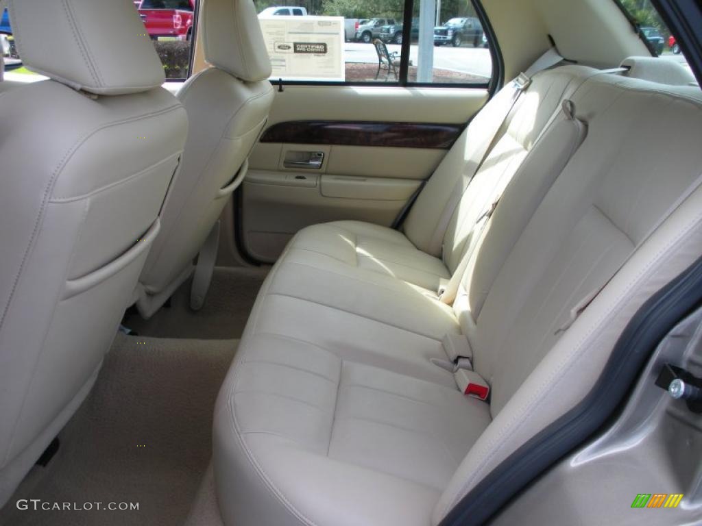 2006 Grand Marquis LS - Arizona Beige Metallic / Medium Light Stone photo #13