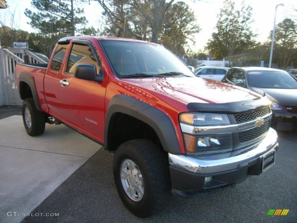 2005 Colorado Z71 Extended Cab 4x4 - Victory Red / Medium Dark Pewter photo #8