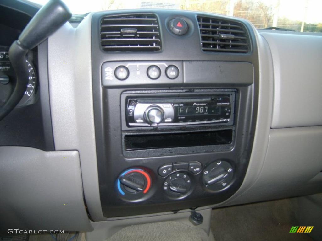 2005 Colorado Z71 Extended Cab 4x4 - Victory Red / Medium Dark Pewter photo #16