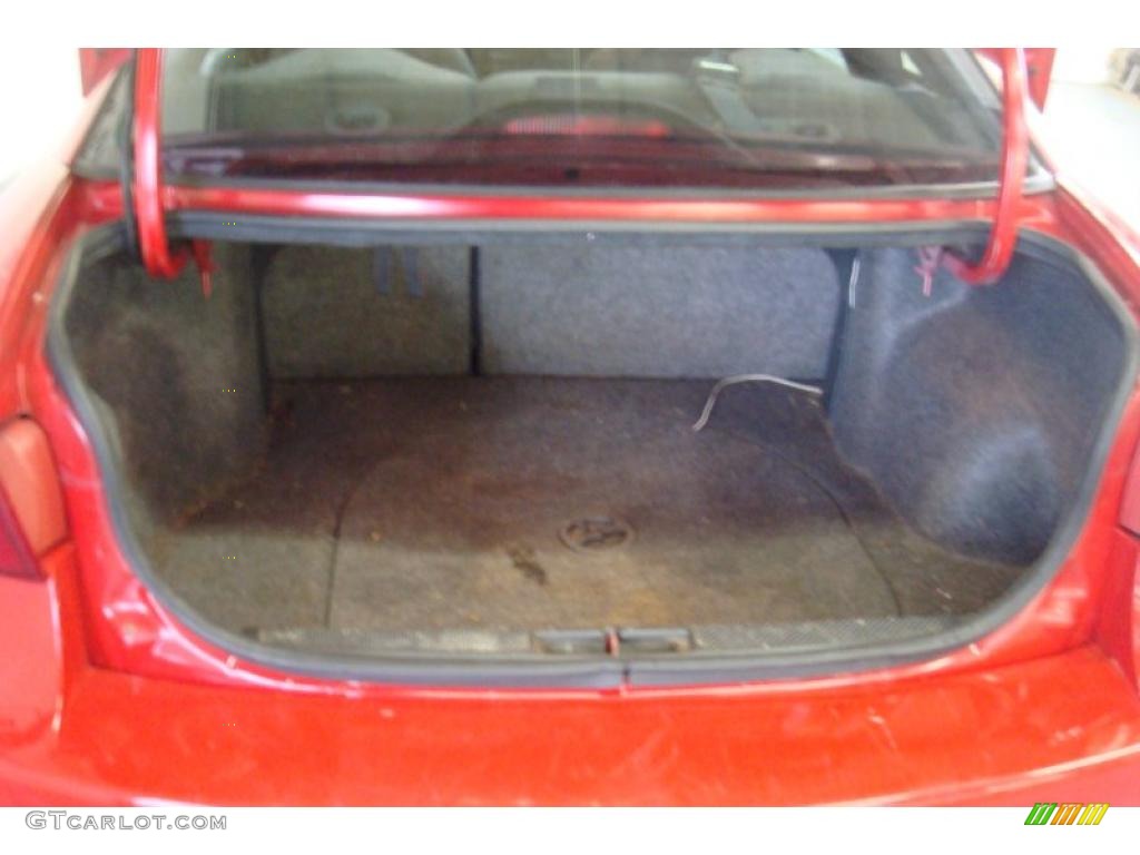 2004 Cavalier Coupe - Victory Red / Graphite photo #13