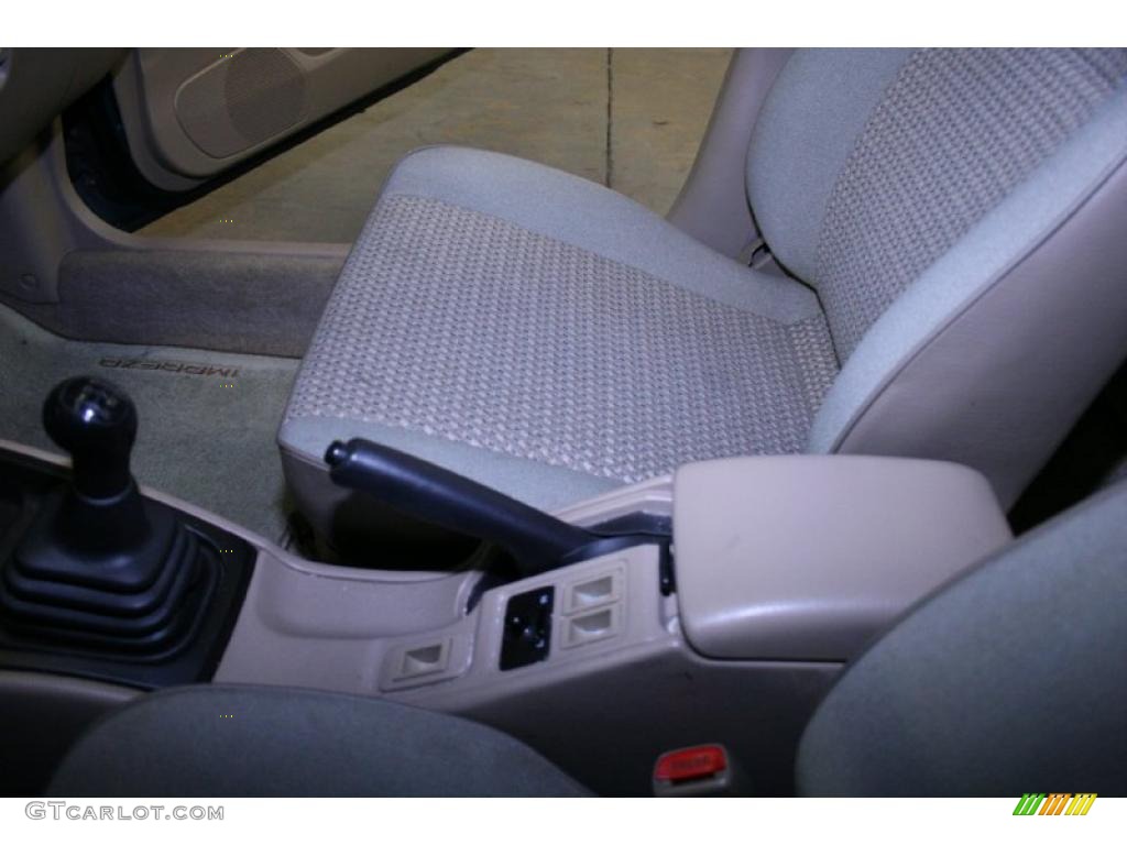 1998 Impreza L Wagon - Acadia Green Pearl Metallic / Gray photo #43