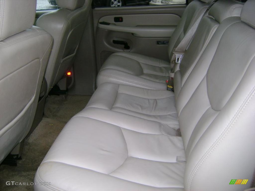 2003 Suburban 1500 Z71 4x4 - Sandalwood Metallic / Tan/Neutral photo #23