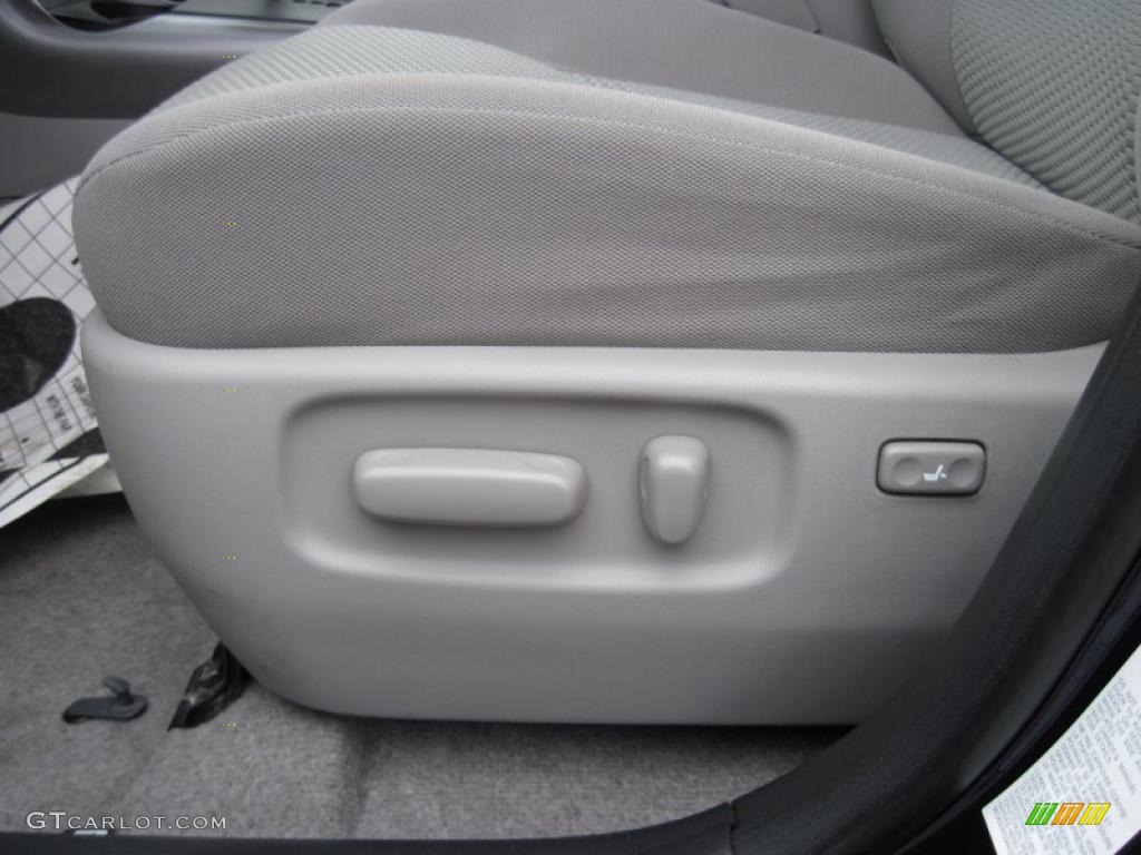 2007 RAV4 Limited 4WD - Nautical Blue Metallic / Taupe photo #20