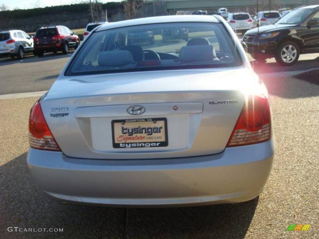 2004 Elantra GLS Sedan - Sterling Silver / Gray photo #5