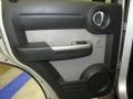 Bright Silver Metallic - Nitro SLT Photo No. 16