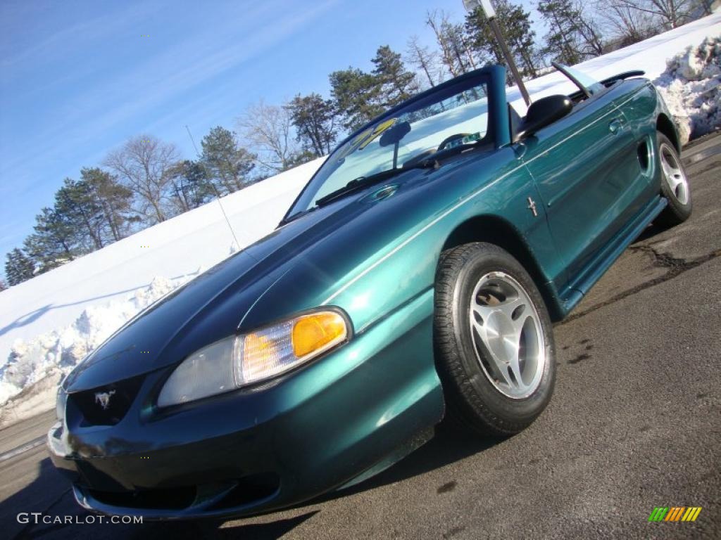 1998 Mustang V6 Convertible - Dark Green Satin Metallic / Saddle photo #2