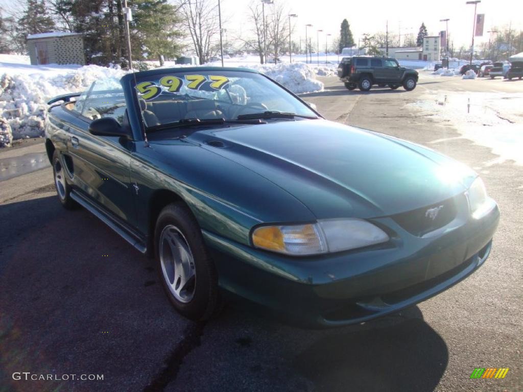1998 Mustang V6 Convertible - Dark Green Satin Metallic / Saddle photo #4
