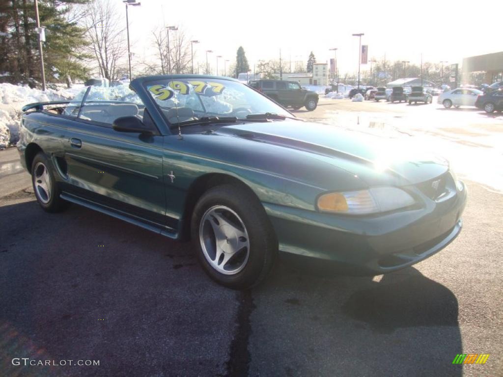 1998 Mustang V6 Convertible - Dark Green Satin Metallic / Saddle photo #5