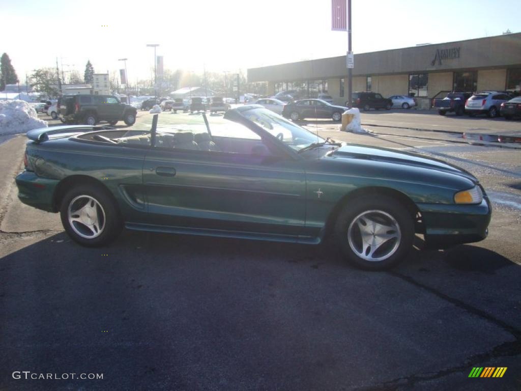 1998 Mustang V6 Convertible - Dark Green Satin Metallic / Saddle photo #6
