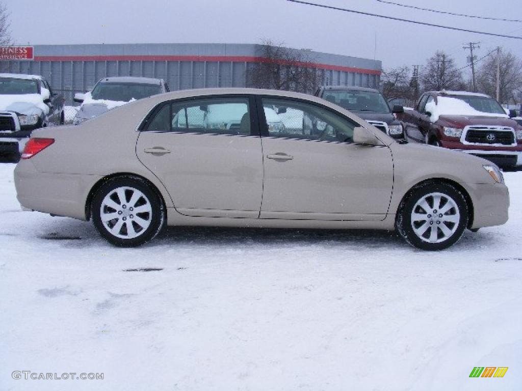 2007 Avalon XLS - Desert Sand Mica / Ivory photo #2