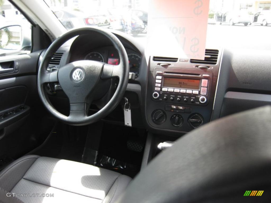 2007 Jetta 2.5 Sedan - Reflex Silver Metallic / Anthracite photo #12