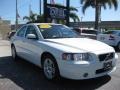 Ice White - S60 2.5T Photo No. 1