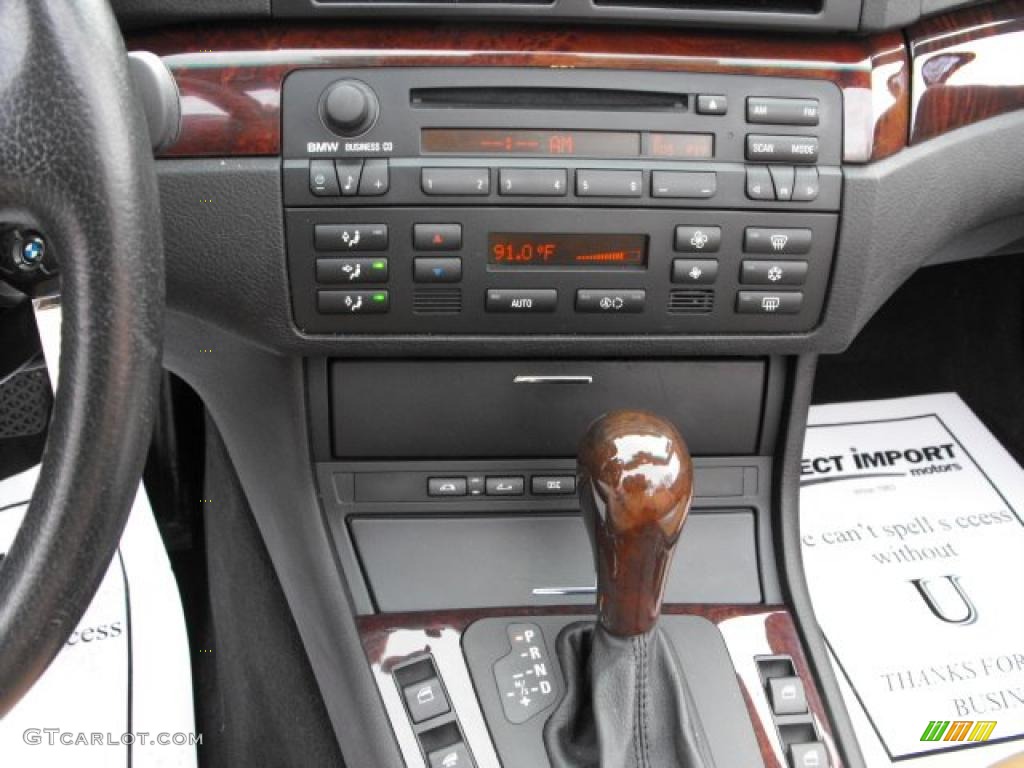 2004 3 Series 325i Convertible - Jet Black / Natural Brown photo #15